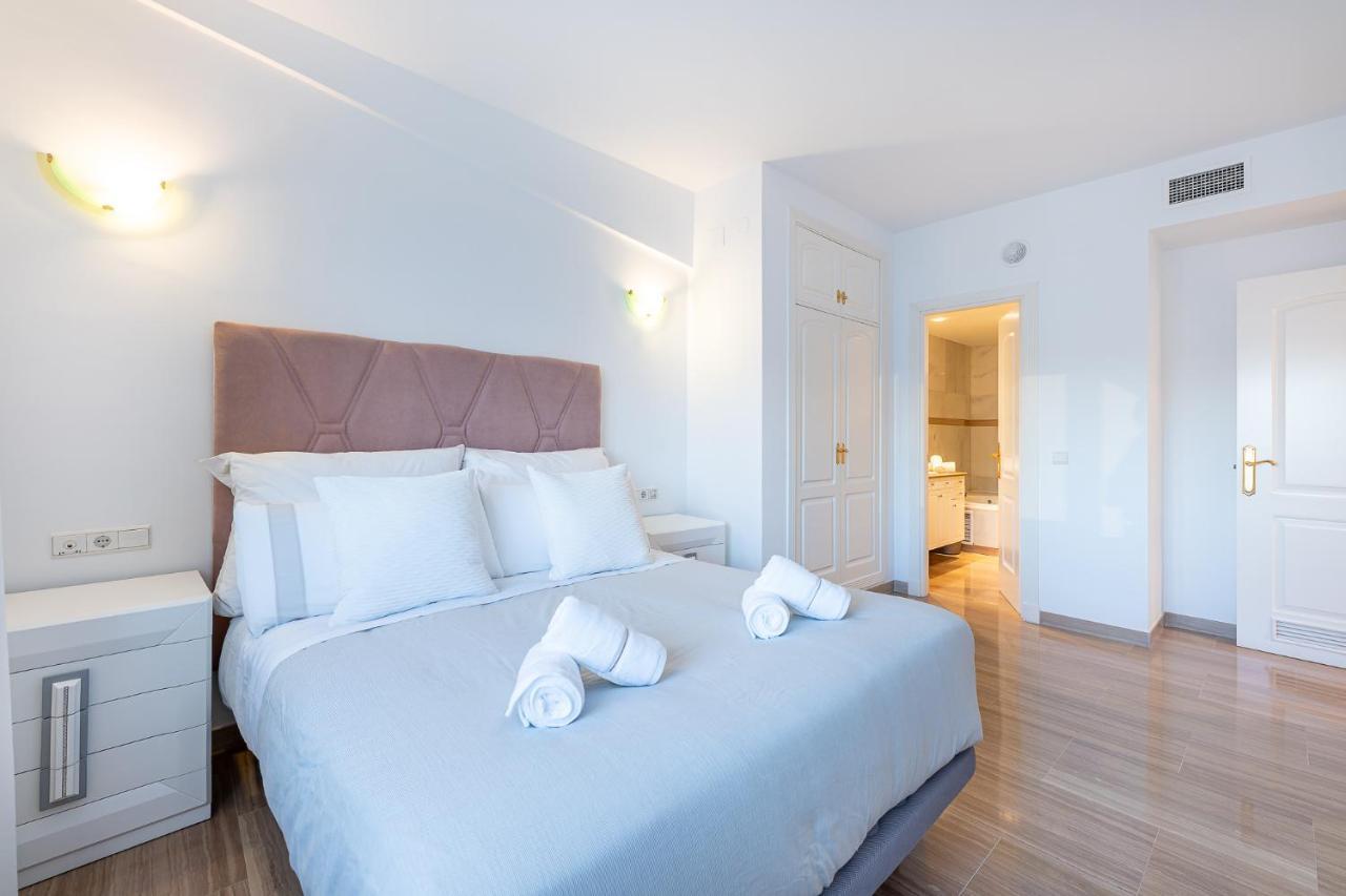 Atico Puerto Marina First Island With Sea Views And Rooftop Pool